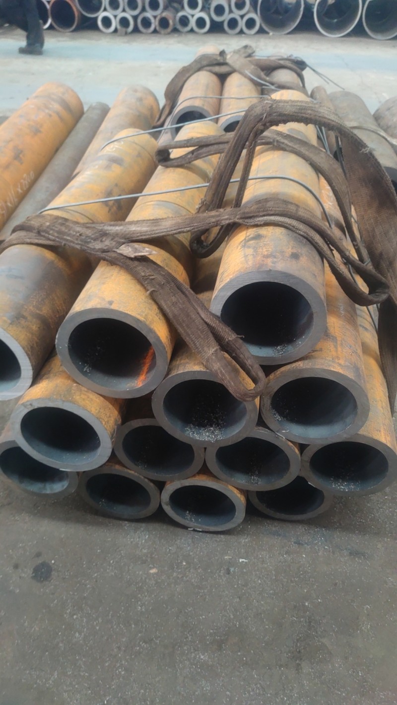 建瓯建瓯建瓯15CrMoG无缝钢管切割